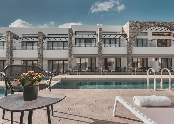 Hotel Cavo Di Kalamákion