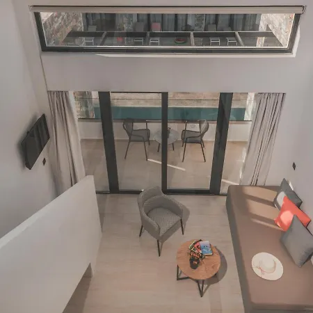 Cavo Di Hotel
