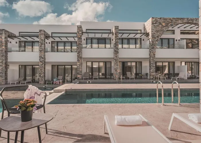 Hotel Cavo Di Kalamákion