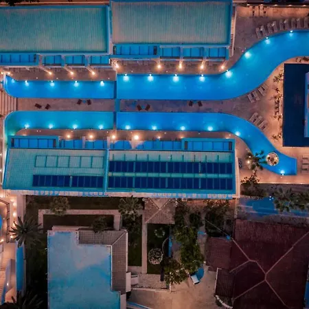 Cavo Di Hotel Kalamákion